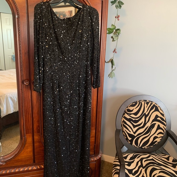 NWT SCALA Vintage Black Silk Sequin evening dress, Size M - Picture 5 of 11
